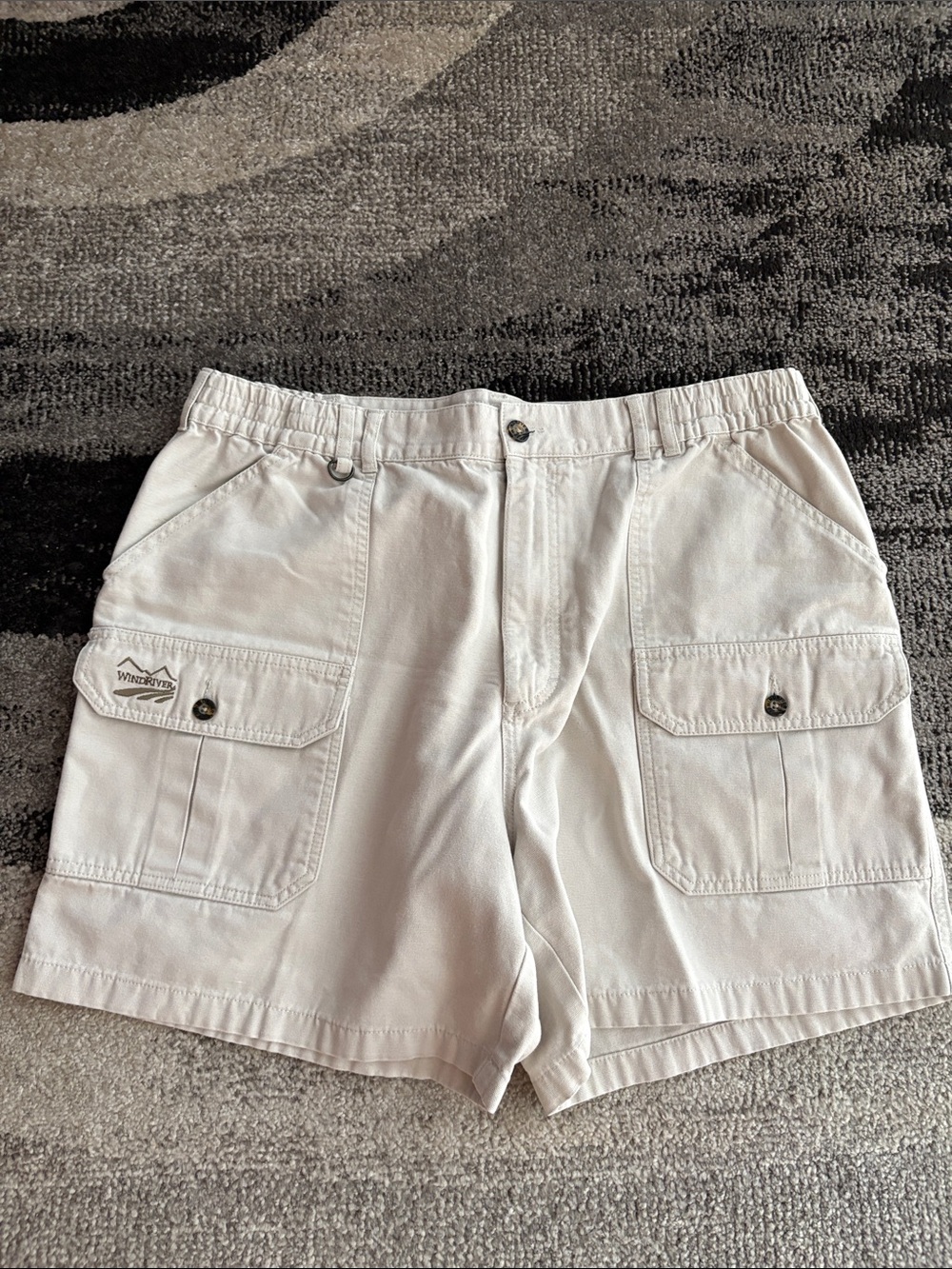 Wind River Light Beige men’s Cotton Cargo Shorts with Pockets Size 38